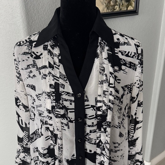 Black and White Blouse!!! - Picture 2 of 5